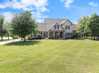 6740 Midnight Rd, Bloomington, IL 61705