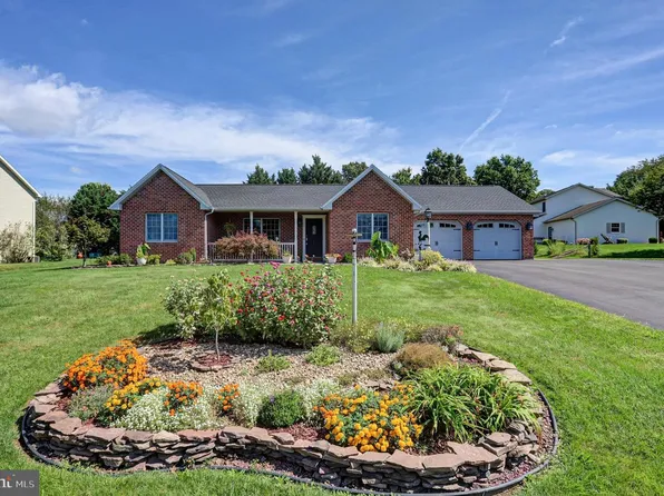 313 Bradley Ln, Shippensburg, PA 17257