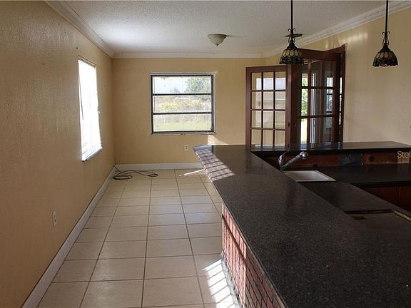 5th image of 5035 Fruitville Ave