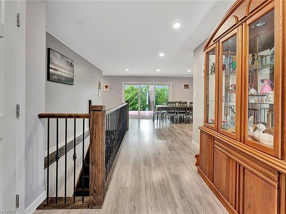 3rd image of 12 Albert St