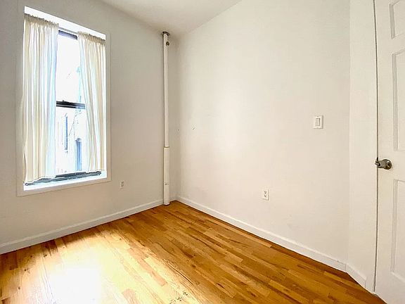 5th image of 508 W 136th St APT 24