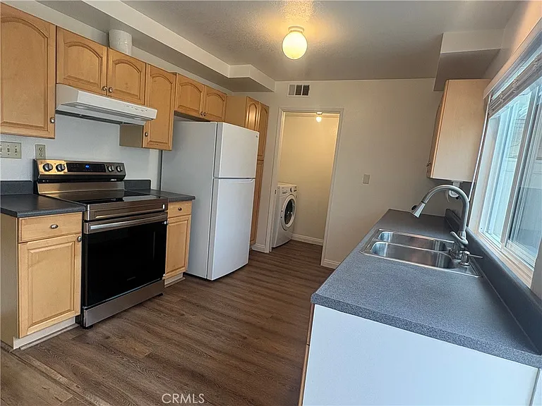 6802 Pritchard Way — Photo 6