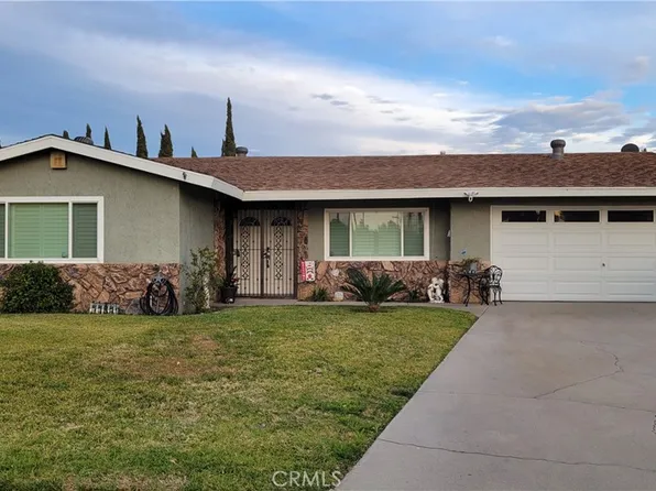9525 Tamarind Ave, Fontana, CA 92335