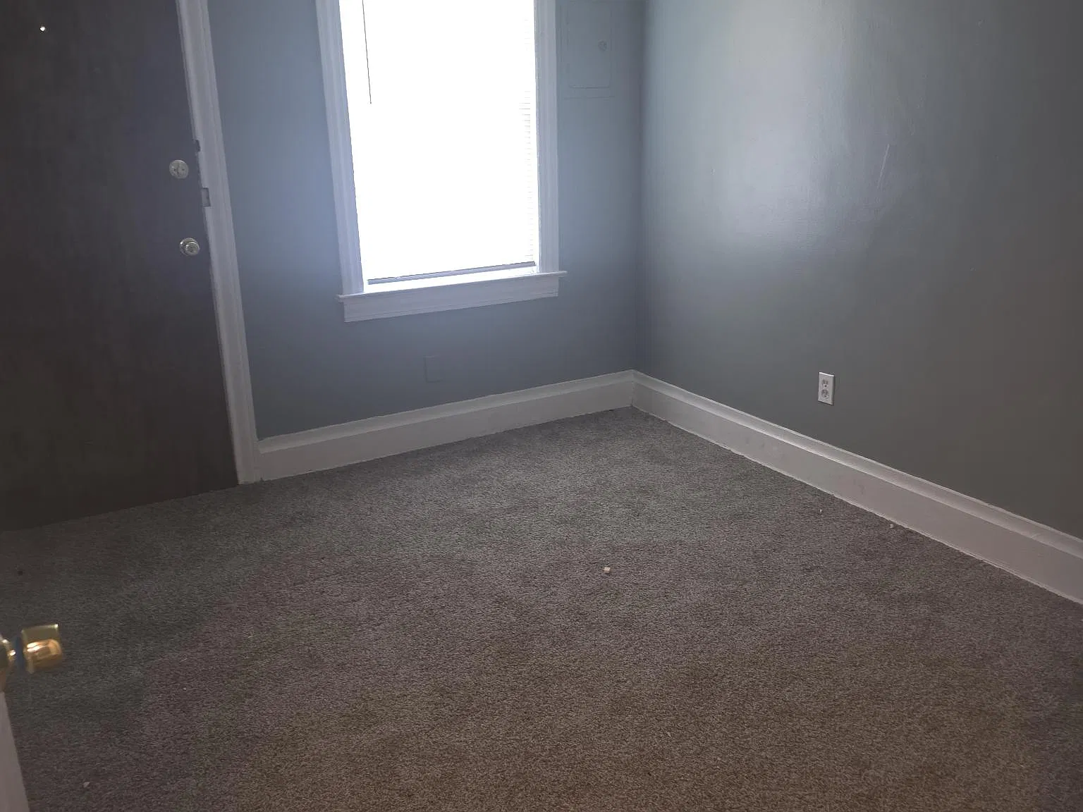 2 bed, 750 sqft, $995 — Photo 2