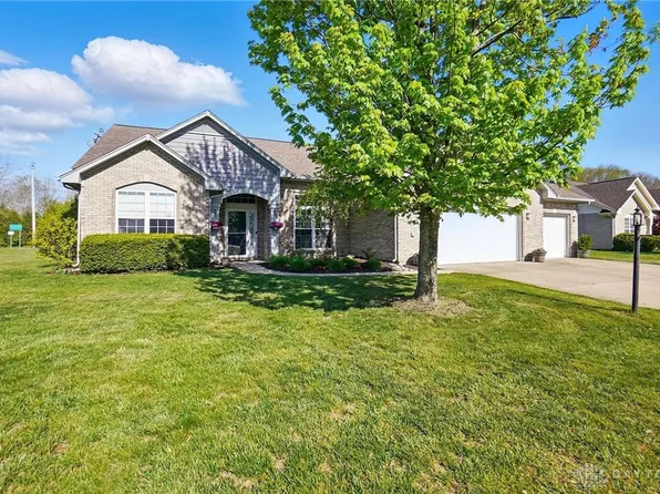 2613 Quail Run Dr, Fairborn, OH 45324