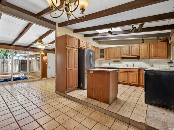 2039 Akaikai Loop, Pearl City, HI 96782