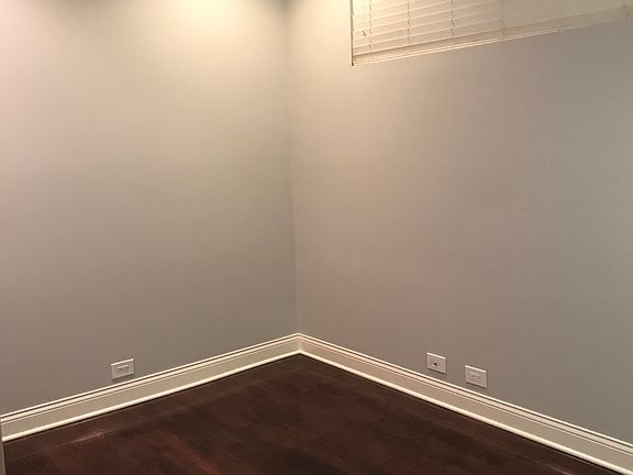 3rd image of 6216 N Fairfield Ave #G