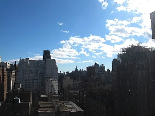 Rented by Sotheby's International Realty | media 33