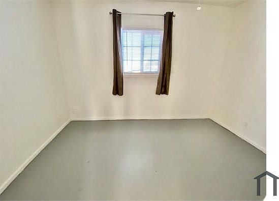 3rd image of 11330 Palm Dr #7