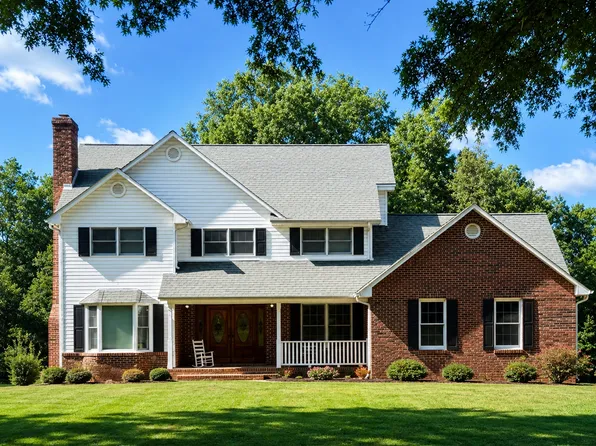 3010 Eaker Dr, Cherryville, NC 28021