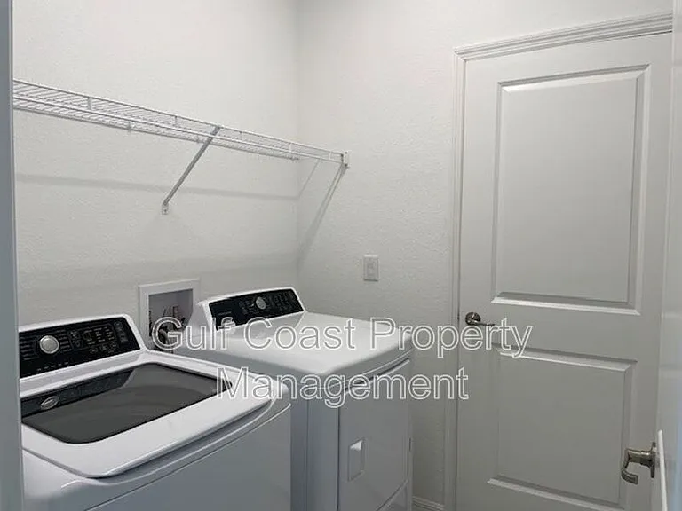 17384 Luminous Ave — Photo 14