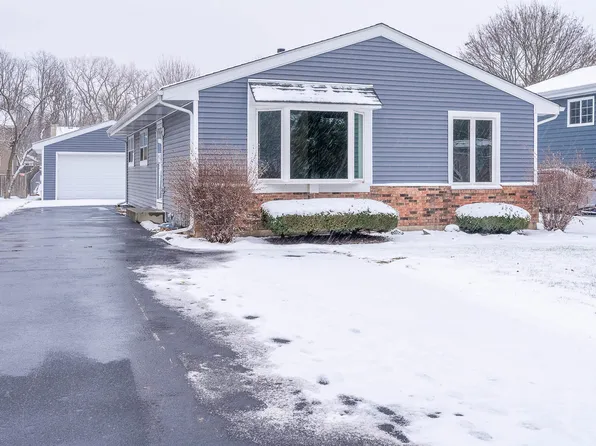 0S055 Cottonwood Dr, Wheaton, IL 60187