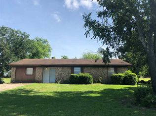 104 E Peak St, Daingerfield, TX 75638