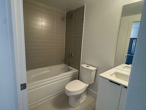 5th image of 1350 Ellesmere Rd #726