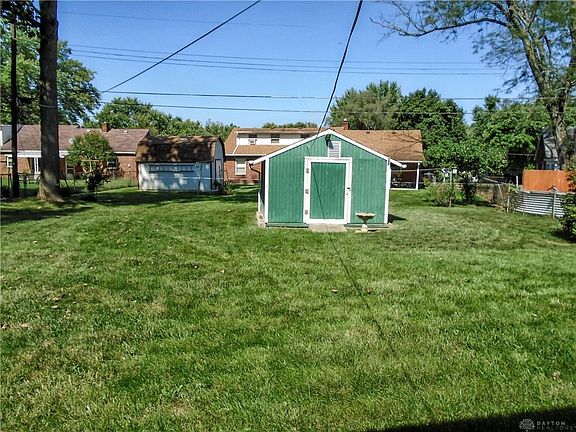 5th image of 53 E Sherry Dr