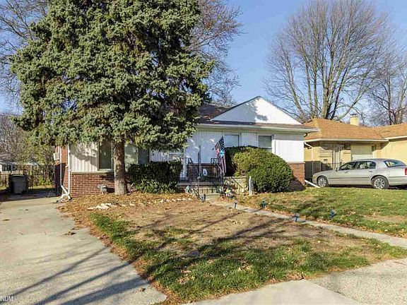 3rd image of 23101 Marlow Ave