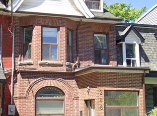 286 Robert St, Toronto, ON M5S 2K8