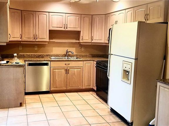 5th image of 1585 Tarpon Center Dr APT 23