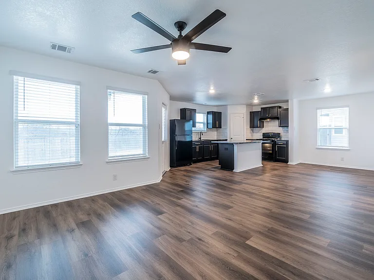 3605 Snowbird — Photo 2