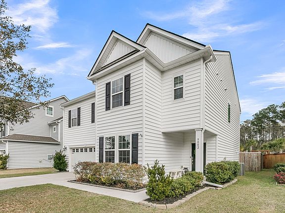 3rd image of 9802 Boxelder Ct