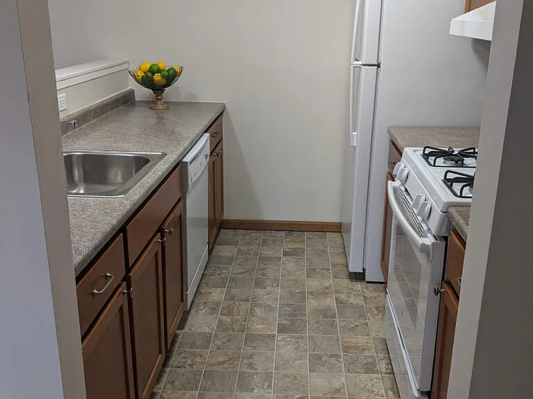 Pines West Apartments — Photo 5