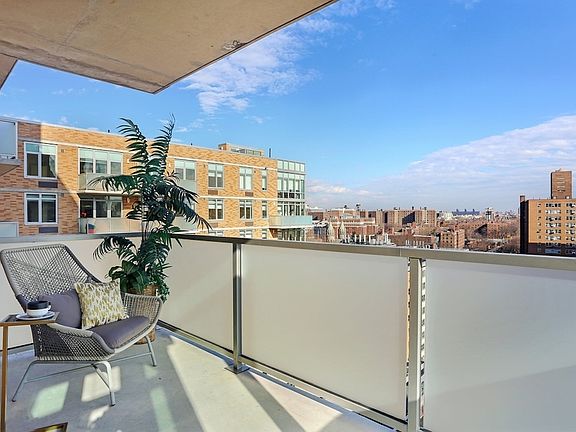 4th image of 180 Myrtle Ave APT 12T
