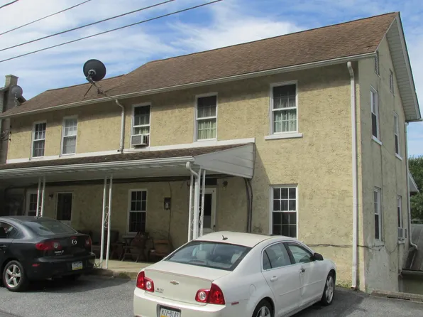 888 Chestnut St, Gap, PA 17527