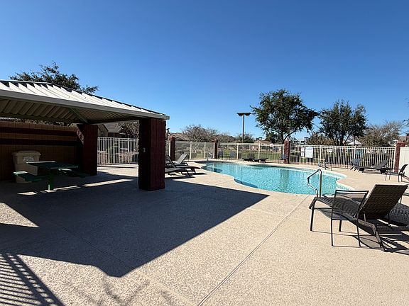 Community pool