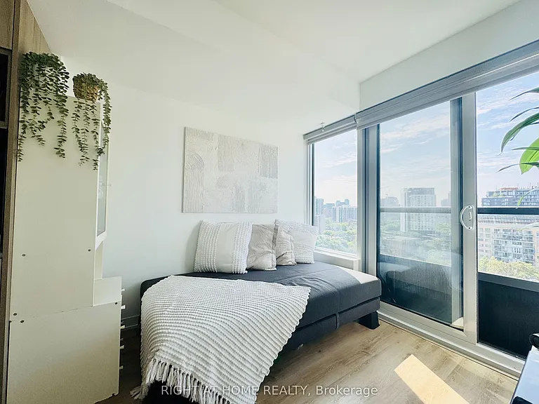 319 Jarvis St #1101 — Photo 3