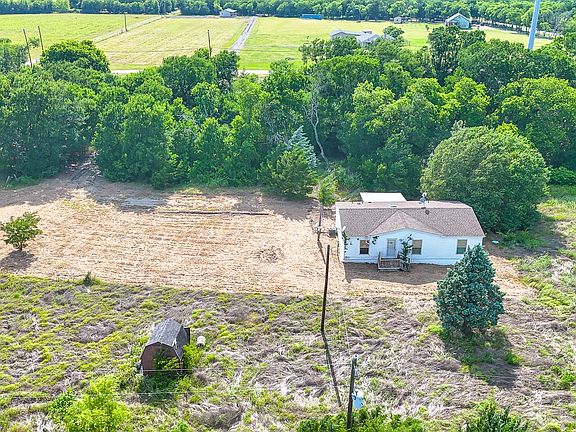 4th image of 1612 Wilson Rd