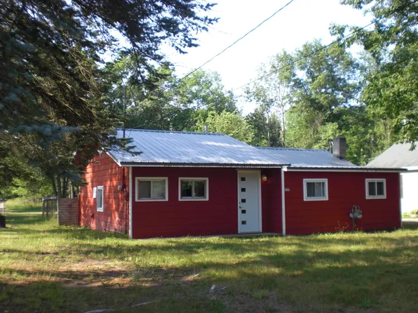 557 Davis St, Lake, MI 48632