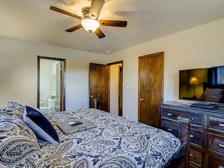1040 Forest Hill Rd — Photo 35