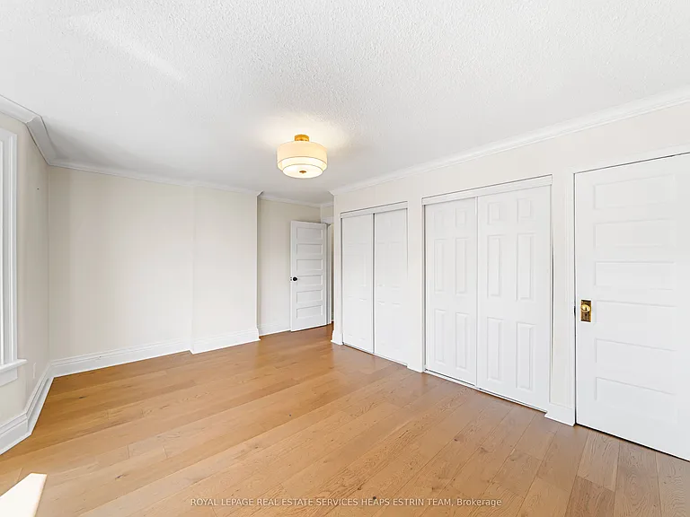 624 Pape Ave — Photo 18
