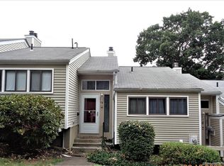 78 Shepards Knoll Dr #78, Hamden, CT 06514