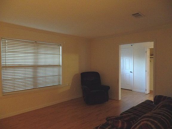 2nd image of 5324 Bob Sikes Blvd