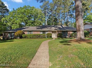 5305 Balmoral Dr, Jackson, MS 39211