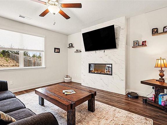 2nd image of 79 Dew Drop Ln