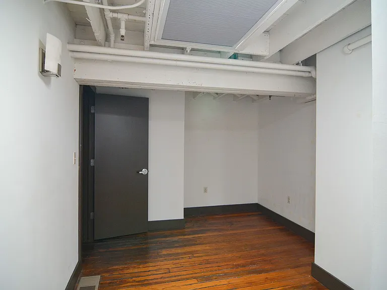 Bloc 12 Apartments — Photo 33