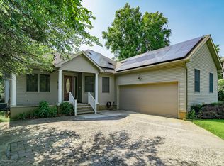 98 Leighton Ave, Red Bank, NJ 07701