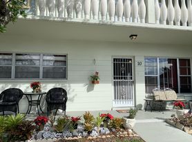 2292 Costa Rican Dr, Clearwater, FL