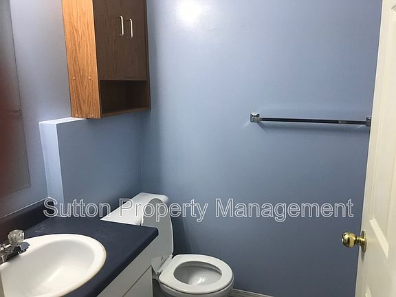 4th image of 9407 103rd Ave