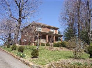 108 Sunset Dr, Stuart, VA 24171
