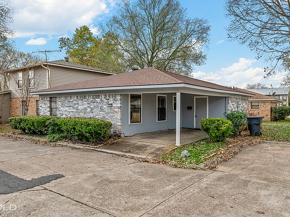 4th image of 305 Orleans Ave