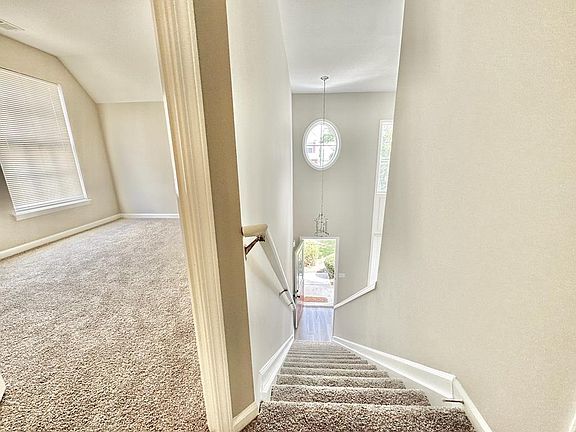 5th image of 3313 Elizabeth Glen Dr