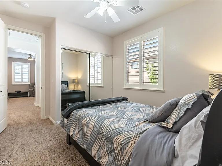 1041 Baronet Dr — Photo 17