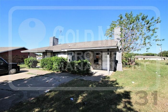1st image of 4801 Cedarhill Cir Unit B