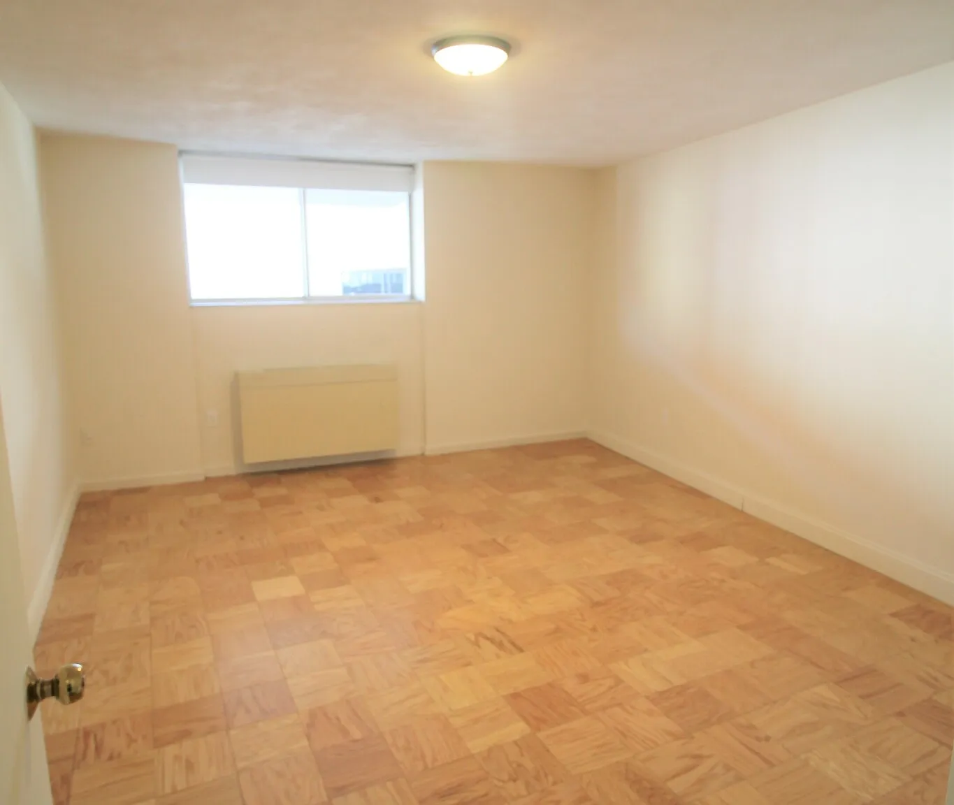 1 bed, 1.0 bath, 758 sqft, $3,300 — Photo 4