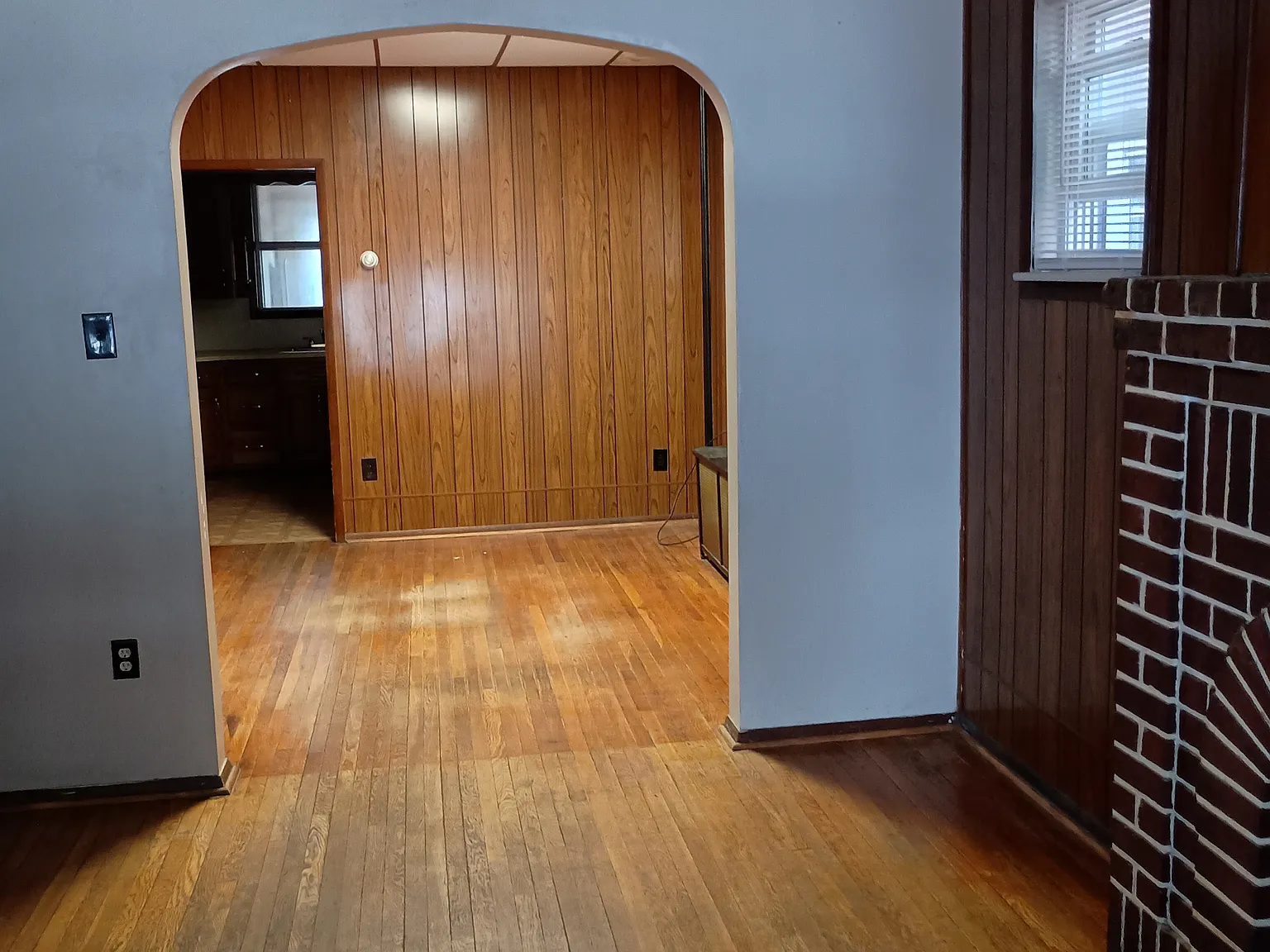 3 bed, 1.5 bath, 1132 sqft, $1,800 — Photo 4