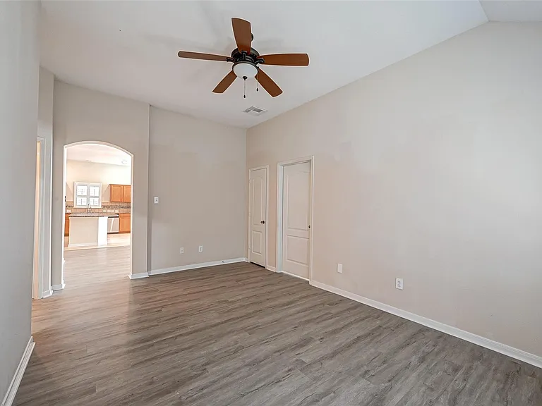 6923 Grants Hollow Ln — Photo 26