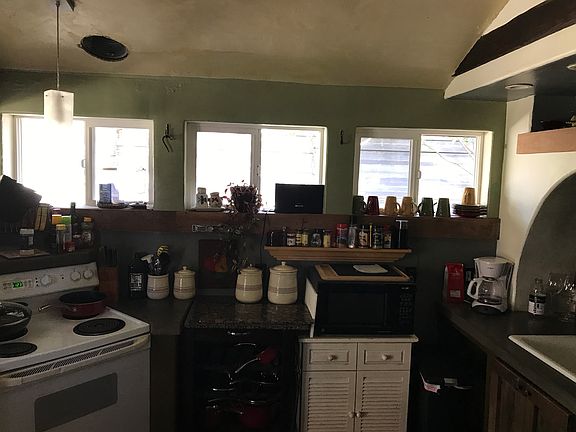4th image of 10220 Crescent Valley Dr NW